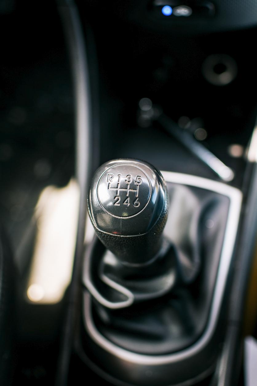 Five tips for driving a stick shift car